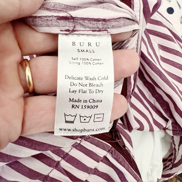 BURU Moms Only Jumpsuit in stripe outfit zip front floral details small S - Picture 6 of 7